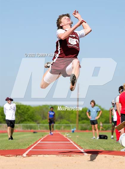Thumbnail 3 in UIL 3A Area (Jumping Events) photogallery.