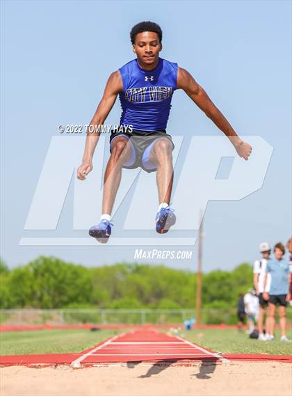Thumbnail 1 in UIL 3A Area (Jumping Events) photogallery.