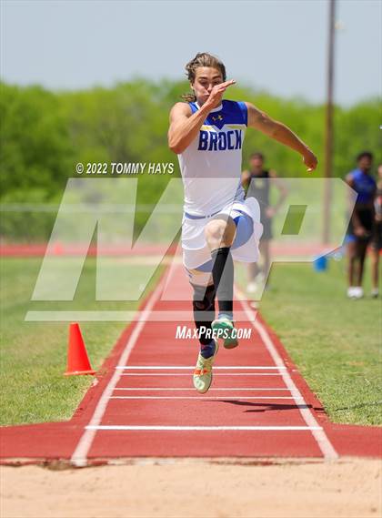 Thumbnail 3 in UIL 3A Area (Jumping Events) photogallery.