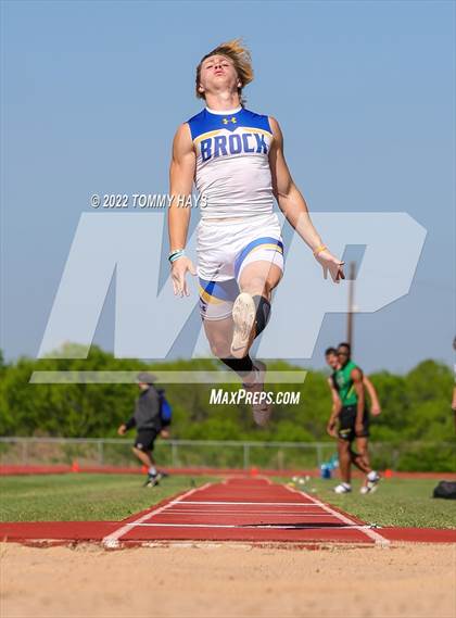 Thumbnail 3 in UIL 3A Area (Jumping Events) photogallery.