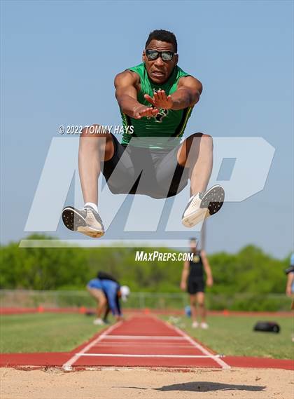 Thumbnail 2 in UIL 3A Area (Jumping Events) photogallery.
