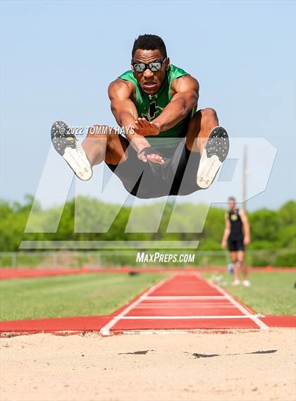 Thumbnail 1 in UIL 3A Area (Jumping Events) photogallery.