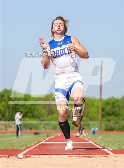Thumbnail 2 in UIL 3A Area (Jumping Events) photogallery.