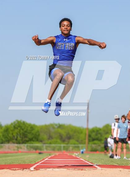 Thumbnail 3 in UIL 3A Area (Jumping Events) photogallery.
