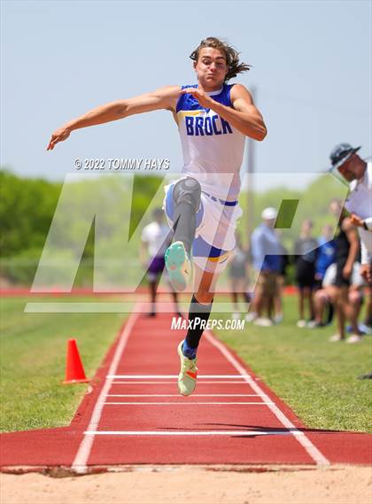Thumbnail 2 in UIL 3A Area (Jumping Events) photogallery.