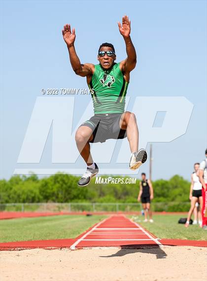 Thumbnail 2 in UIL 3A Area (Jumping Events) photogallery.