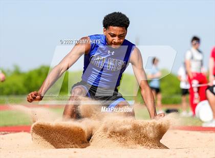 Thumbnail 2 in UIL 3A Area (Jumping Events) photogallery.