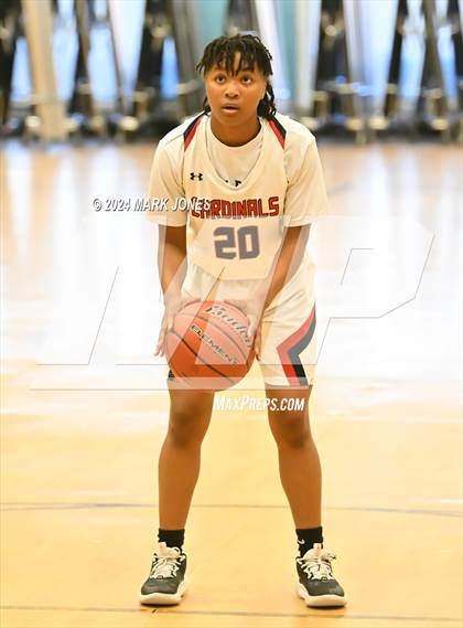 Thumbnail 1 in Glendale vs. Phoenix Christian (Lady Wolves Court Classic) photogallery.