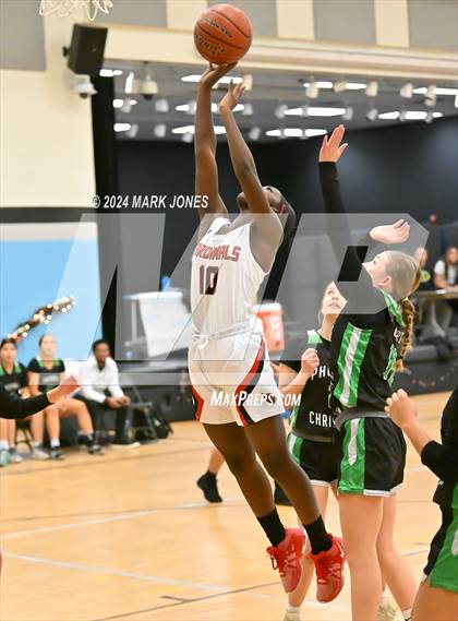 Thumbnail 1 in Glendale vs. Phoenix Christian (Lady Wolves Court Classic) photogallery.