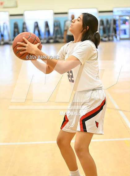 Thumbnail 1 in Glendale vs. Phoenix Christian (Lady Wolves Court Classic) photogallery.