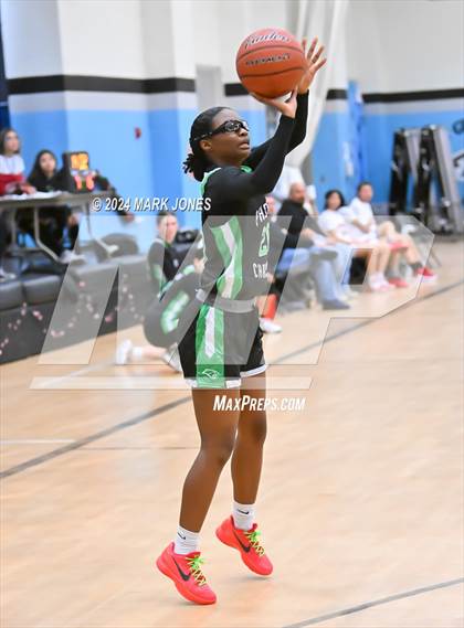 Thumbnail 3 in Glendale vs. Phoenix Christian (Lady Wolves Court Classic) photogallery.