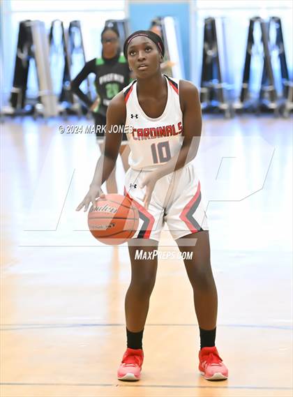 Thumbnail 2 in Glendale vs. Phoenix Christian (Lady Wolves Court Classic) photogallery.