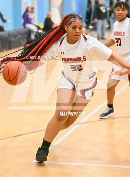 Thumbnail 2 in Glendale vs. Phoenix Christian (Lady Wolves Court Classic) photogallery.