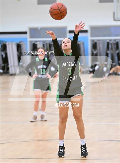 Thumbnail 1 in Glendale vs. Phoenix Christian (Lady Wolves Court Classic) photogallery.