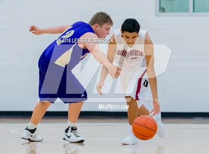 Thumbnail 1 in FR: D'Hanis vs Dilley Freshman photogallery.