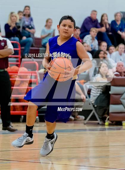 Thumbnail 2 in FR: D'Hanis vs Dilley Freshman photogallery.