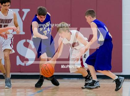 Thumbnail 1 in FR: D'Hanis vs Dilley Freshman photogallery.
