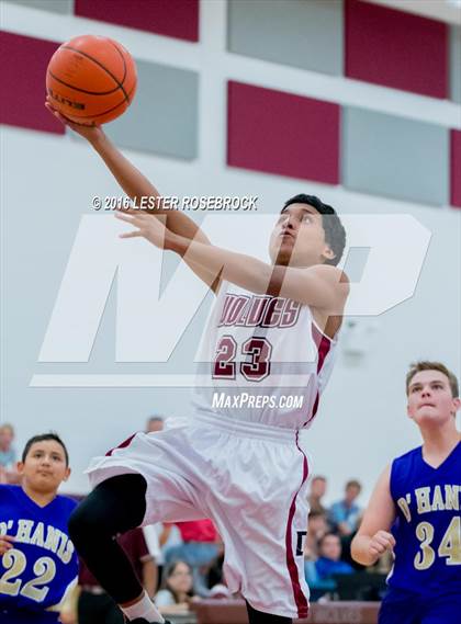 Thumbnail 1 in FR: D'Hanis vs Dilley Freshman photogallery.