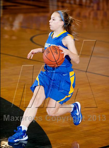 Thumbnail 3 in Newport Central Catholic vs Holy Cross (All A Classic) photogallery.
