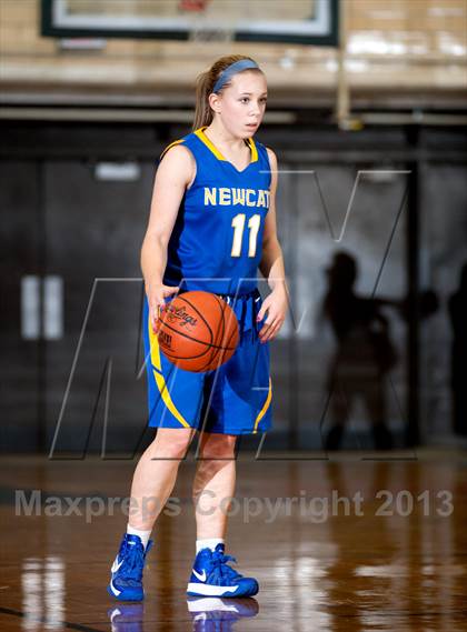 Thumbnail 1 in Newport Central Catholic vs Holy Cross (All A Classic) photogallery.