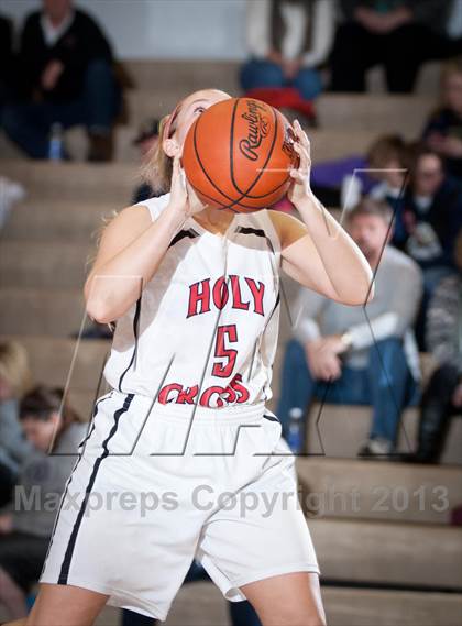 Thumbnail 3 in Newport Central Catholic vs Holy Cross (All A Classic) photogallery.