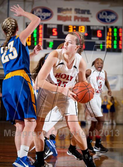 Thumbnail 3 in Newport Central Catholic vs Holy Cross (All A Classic) photogallery.