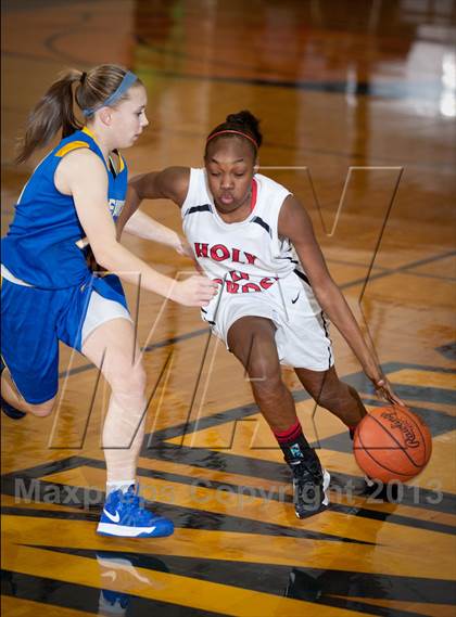 Thumbnail 3 in Newport Central Catholic vs Holy Cross (All A Classic) photogallery.
