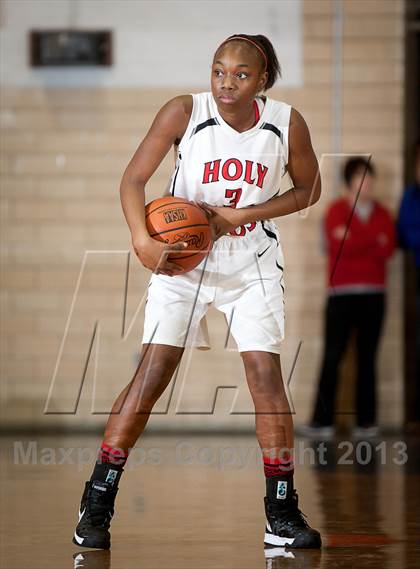 Thumbnail 2 in Newport Central Catholic vs Holy Cross (All A Classic) photogallery.