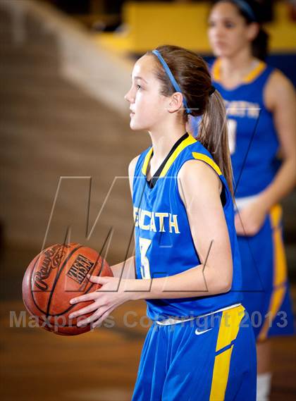 Thumbnail 2 in Newport Central Catholic vs Holy Cross (All A Classic) photogallery.
