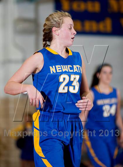 Thumbnail 2 in Newport Central Catholic vs Holy Cross (All A Classic) photogallery.