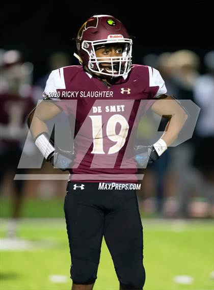 Thumbnail 2 in Christian Brothers @ De Smet Jesuit  (MSHSAA Class 6 District Playoff) photogallery.