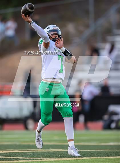 Thumbnail 1 in Thousand Oaks @ Calabasas photogallery.