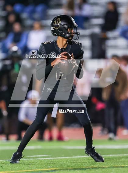 Thumbnail 1 in Thousand Oaks @ Calabasas photogallery.