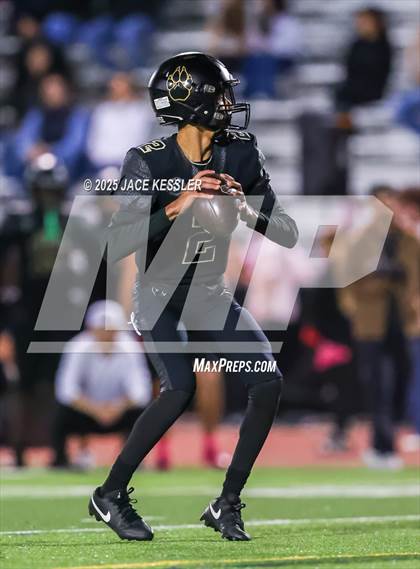 Thumbnail 2 in Thousand Oaks @ Calabasas photogallery.