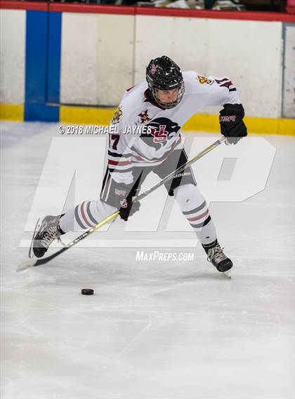 Thumbnail 3 in JSerra Catholic vs. Damien photogallery.