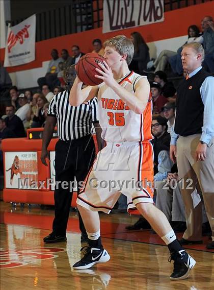 Thumbnail 1 in Brewer @ Grissom photogallery.