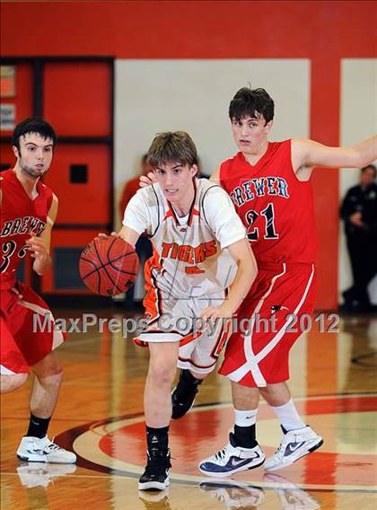 Thumbnail 1 in Brewer @ Grissom photogallery.