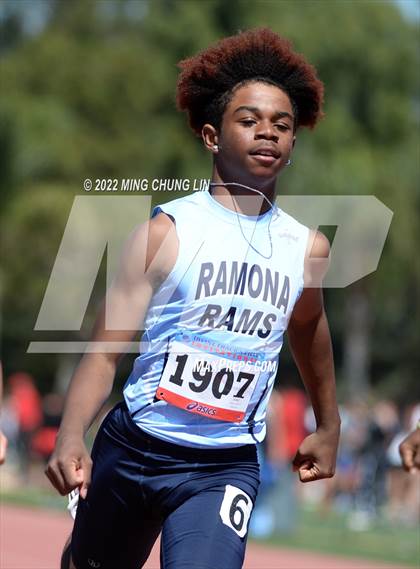 Thumbnail 3 in Irvine/Asics Invitational photogallery.