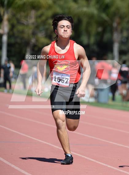 Thumbnail 3 in Irvine/Asics Invitational photogallery.