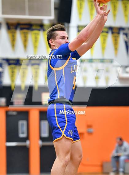 Thumbnail 3 in Linden vs. Roseville (Tiger Classic) photogallery.