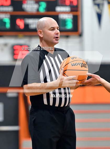 Thumbnail 1 in Linden vs. Roseville (Tiger Classic) photogallery.