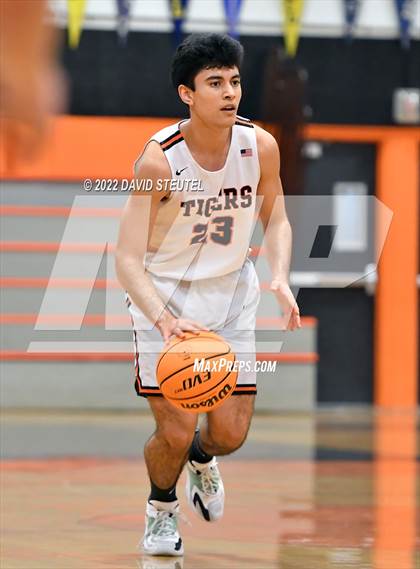 Thumbnail 1 in Linden vs. Roseville (Tiger Classic) photogallery.