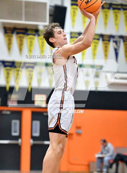 Thumbnail 2 in Linden vs. Roseville (Tiger Classic) photogallery.