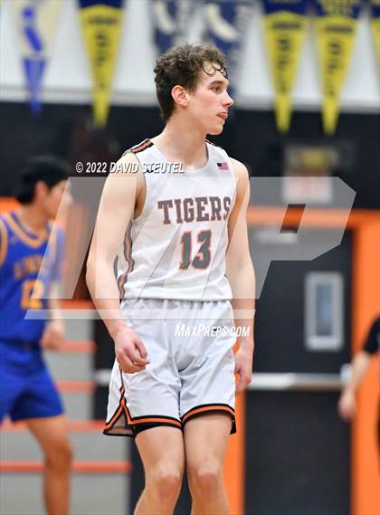 Thumbnail 3 in Linden vs. Roseville (Tiger Classic) photogallery.
