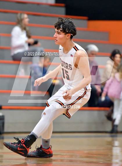 Thumbnail 1 in Linden vs. Roseville (Tiger Classic) photogallery.