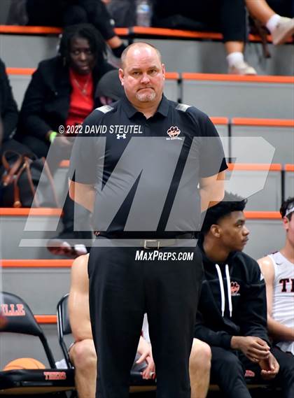 Thumbnail 1 in Linden vs. Roseville (Tiger Classic) photogallery.