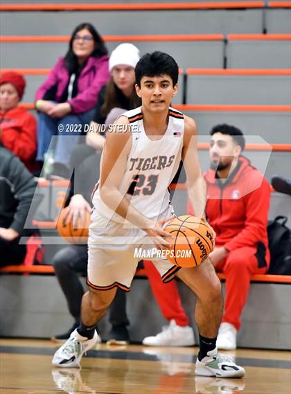Thumbnail 2 in Linden vs. Roseville (Tiger Classic) photogallery.