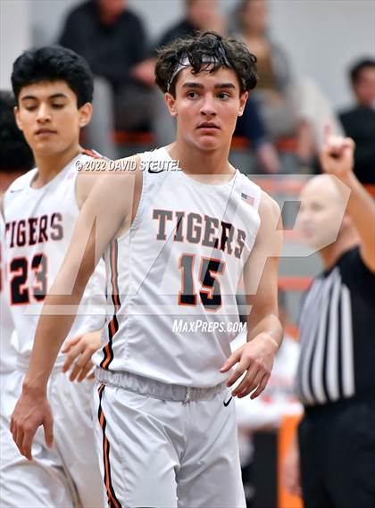 Thumbnail 2 in Linden vs. Roseville (Tiger Classic) photogallery.