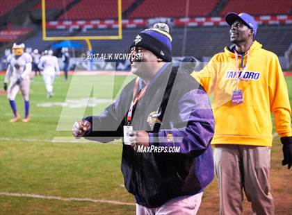 Thumbnail 2 in Mount Airy vs. Tarboro (NCHSAA 1AA Final) photogallery.