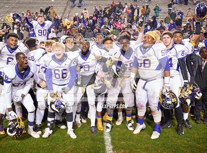 Thumbnail 2 in Mount Airy vs. Tarboro (NCHSAA 1AA Final) photogallery.